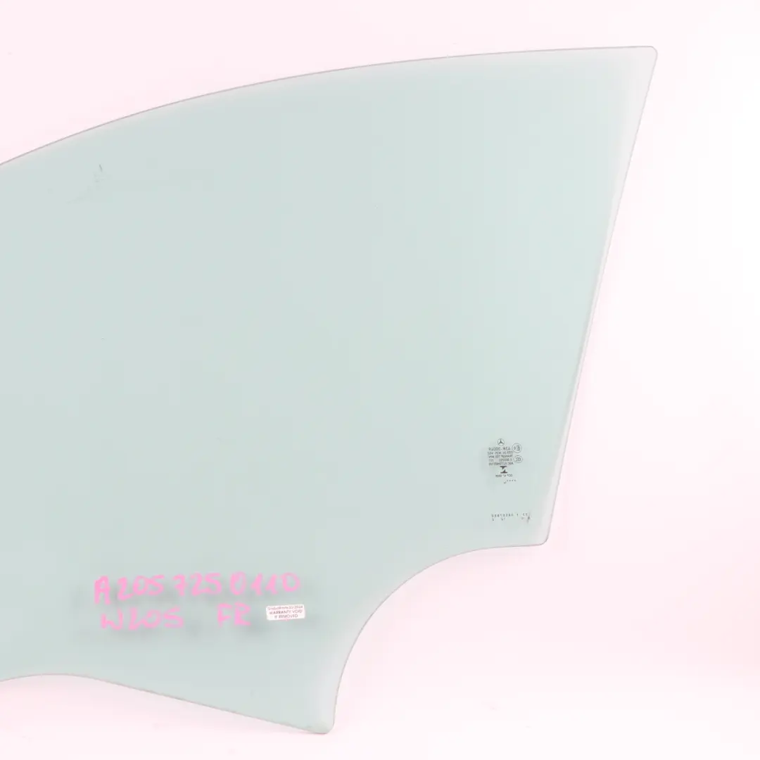 Glace de Porte Avant Droite Green Glazing AS2 pour Mercedes W205 à propos du numéro de pièce A2057250110 Mercedes W205 Glace de Porte Avant Droite Green Glazing AS2 - SKU A2057250110 - Numéro de pièce A2057250110