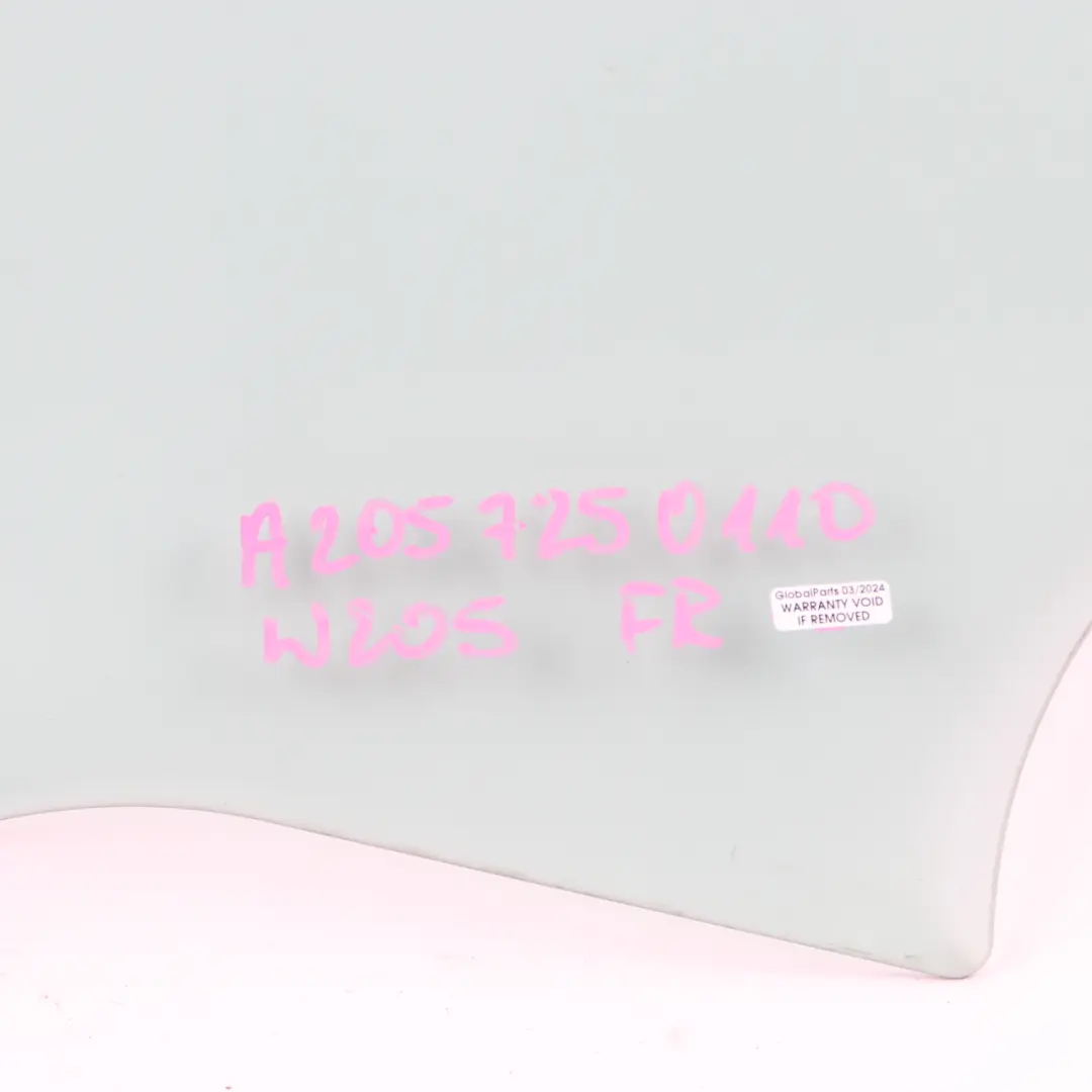 Cristal Delantera Derecha Verde Acristalamiento AS2 para Mercedes W205 con número de pieza A2057250110 Mercedes W205 Cristal Delantera Derecha Verde Acristalamiento AS2 - SKU A2057250110 - Número de pieza A2057250110