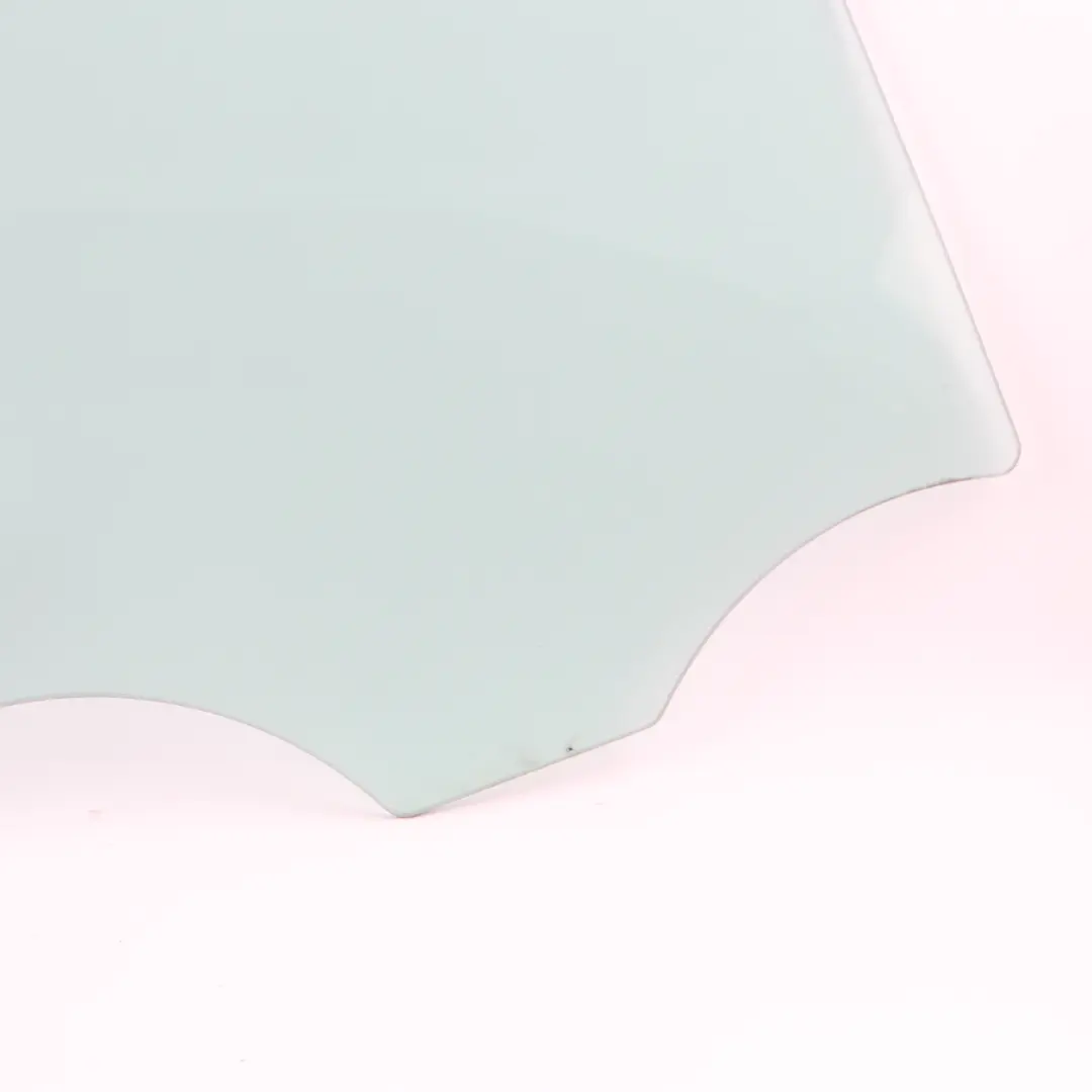 vetro finestra porta anteriore destra verde vetri AS2 per Mercedes W205 con numero di parte A2057250110 Mercedes W205 vetro finestra porta anteriore destra verde vetri AS2 - SKU A2057250110 - Numero di parte A2057250110