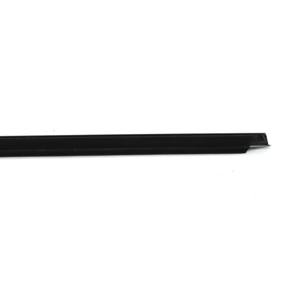 Mercedes C205 Striscia finestrino della porta anteriore destra Alu High Gloss - SKU A2057251465 - Numero di parte A2057251465