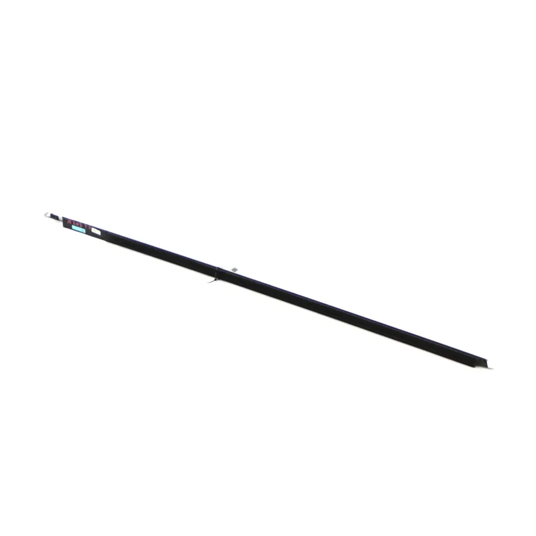Mercedes C205 Striscia finestrino della porta anteriore destra Alu High Gloss - SKU A2057251465 - Numero di parte A2057251465