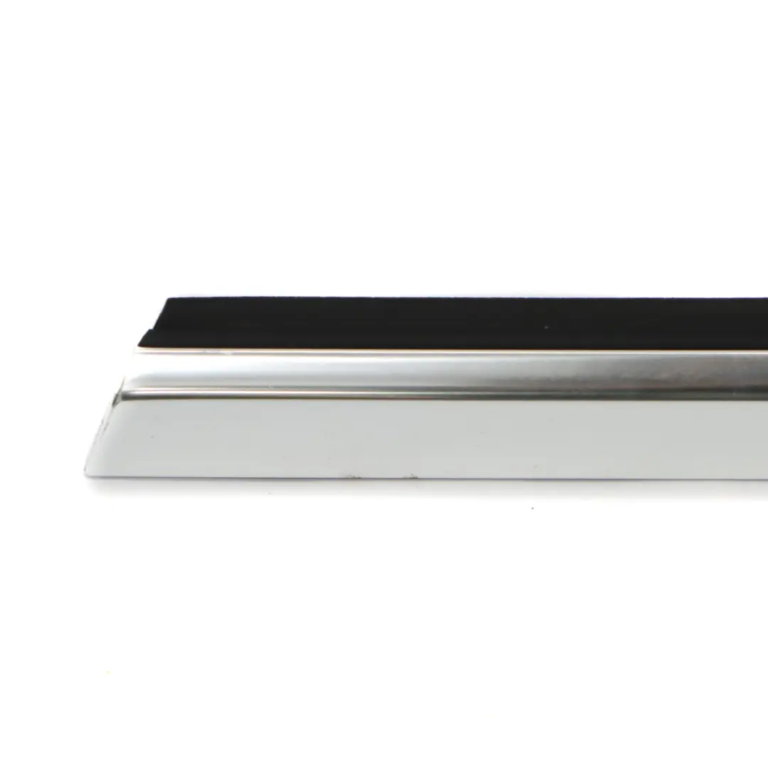 Mercedes C205 Moldura Puerta Delantera Derecha Aluminio Brillante - SKU A2057251465 - Número de pieza A2057251465