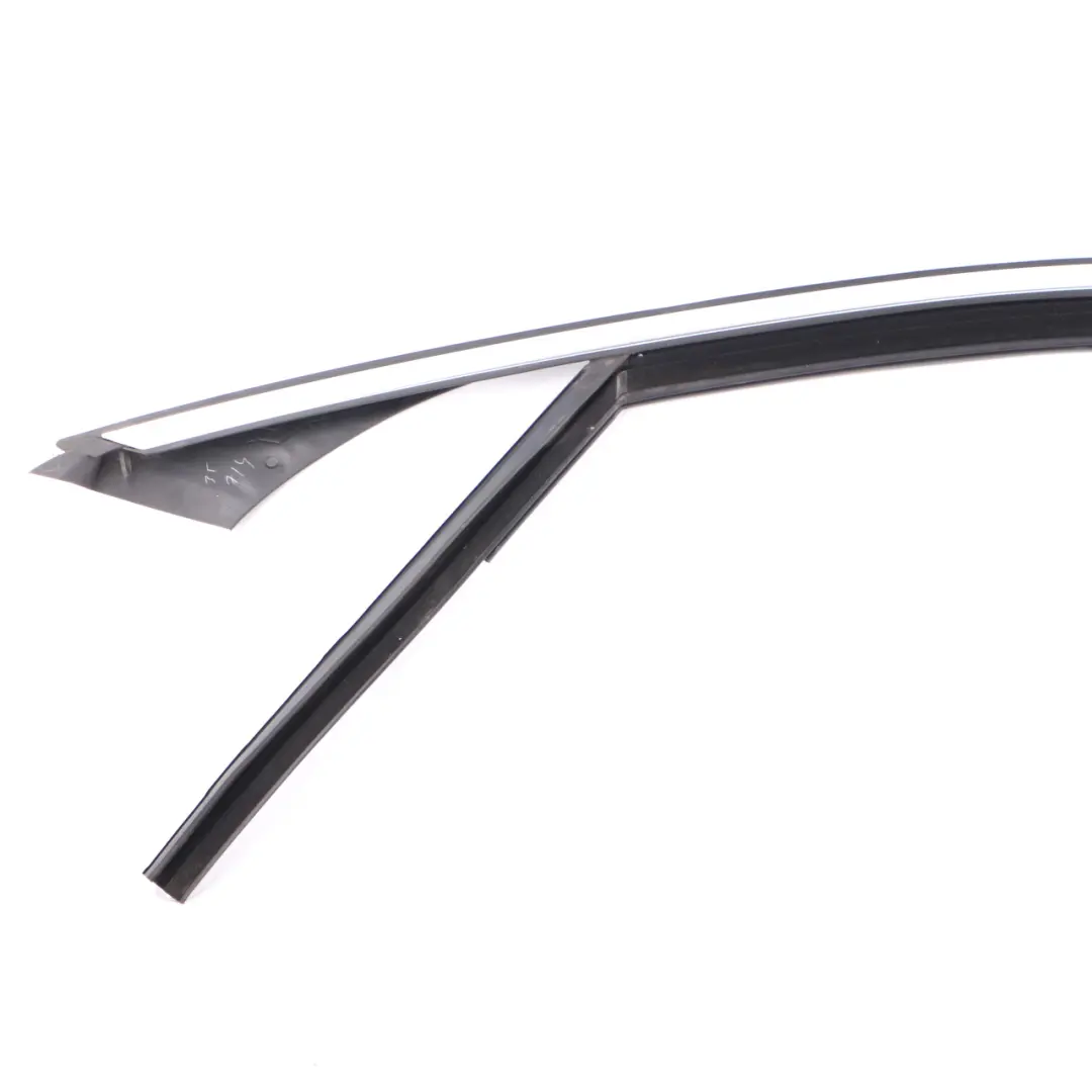 Vordertür Fensterrahmen Dichtung links für Mercedes W205 mit Teilenummer A2057256500 Mercedes W205 Vordertür Fensterrahmen Dichtung links - SKU A2057256500-1 - Teilenummer A2057256500