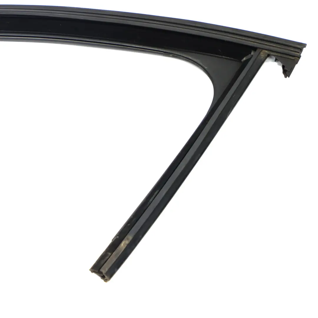 Vordertür Fensterrahmen Dichtung links für Mercedes W205 mit Teilenummer A2057256500 Mercedes W205 Vordertür Fensterrahmen Dichtung links - SKU A2057256500-1 - Teilenummer A2057256500