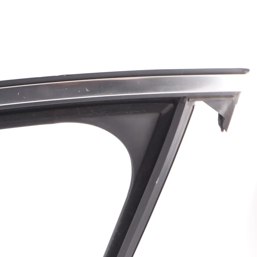 Frame Mercedes W205 Front Window Left N/S Guide Rail Sealing Gasket to with Part number A2057256500 Frame Mercedes W205 Front Window Left N/S Guide Rail Sealing Gasket - SKU A2057256500 - Part number A2057256500