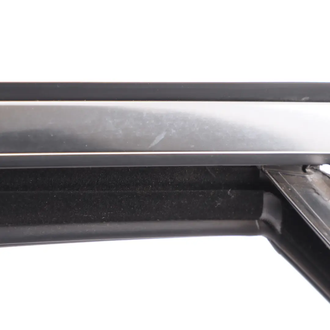 Telaio Mercedes W205 finestrino anteriore destro guida guarnizione per con numero di parte A2057250225 Telaio Mercedes W205 finestrino anteriore destro guida guarnizione - SKU A2057256600 - Numero di parte A2057250225