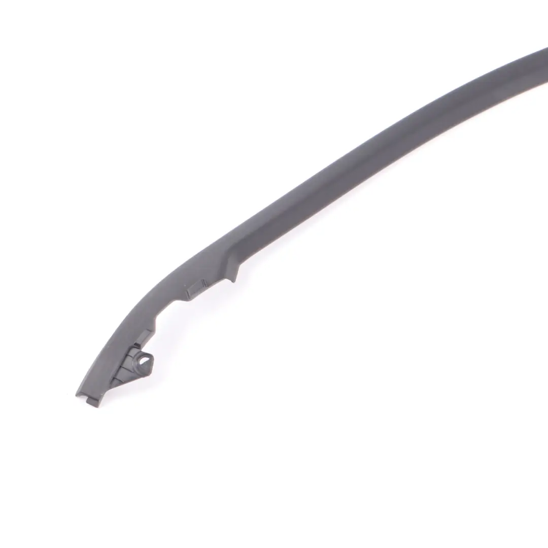  Trim Mercedes W205 Encadrement de fenêtre de porte avant droite noir - SKU A2057270271 - Numéro de pièce A2057270271