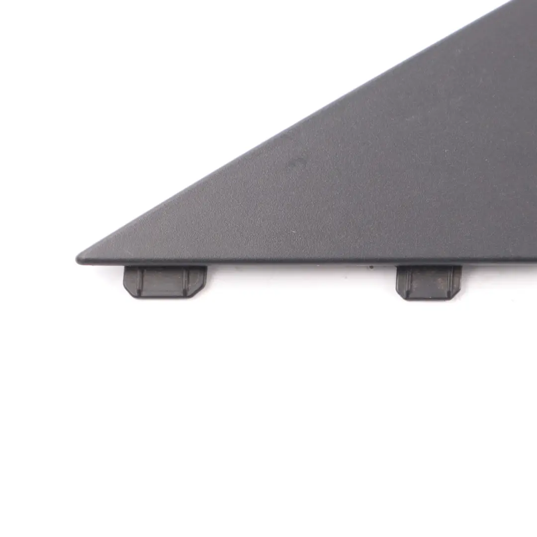 Türecke Zierleiste links Leiste Abdeckung Schwarz für Mercedes W205 mit Teilenummer A2057270328 Mercedes W205 Türecke Zierleiste links Leiste Abdeckung Schwarz - SKU A2057270328 - Teilenummer A2057270328