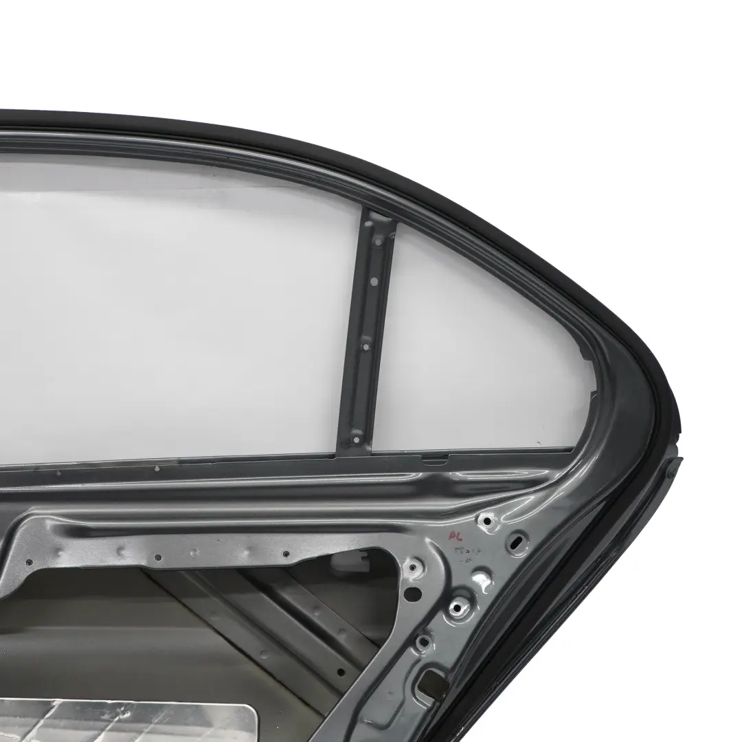 Mercedes W205 Porte Arrière Droite Gris Sélénite Métallisé - 992 - SKU A2057300205-SEL1 - Numéro de pièce A2057300205