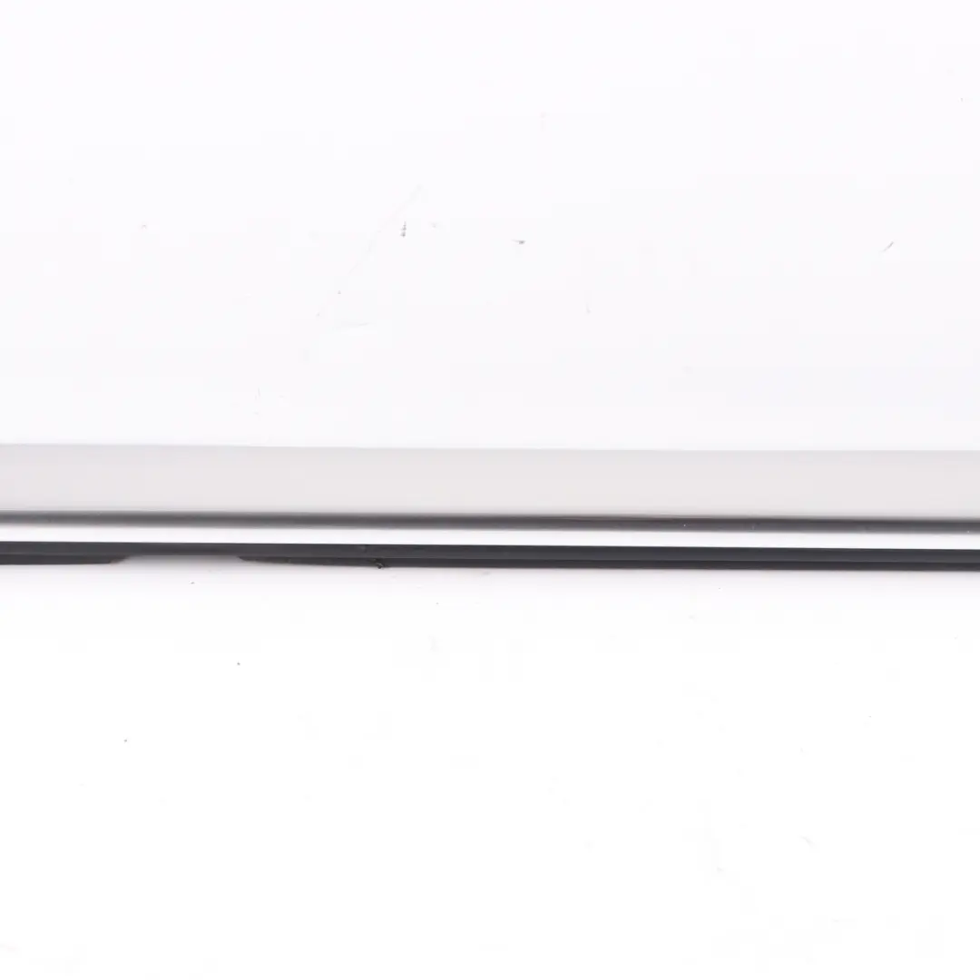 Mercedes W205 Rail d'étanchéité Bande de porte arrière gauche - SKU A2057300324-1 - Numéro de pièce A2057300324