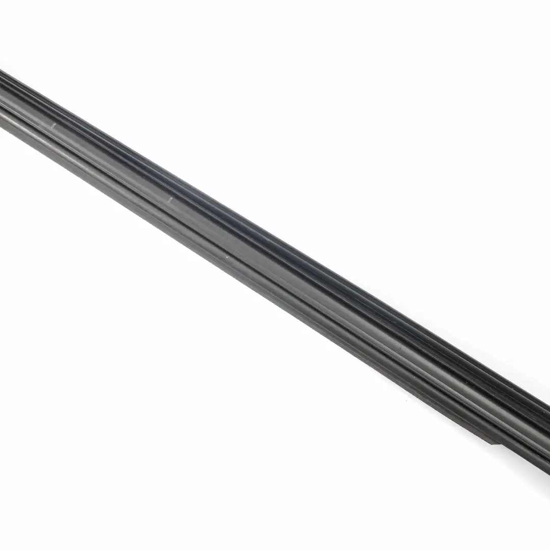 Dichtung Hinten Links Tür Fenster Zierleiste für Mercedes W205 mit Teilenummer A2057300324 Mercedes W205 Dichtung Hinten Links Tür Fenster Zierleiste - SKU A2057300324 - Teilenummer A2057300324