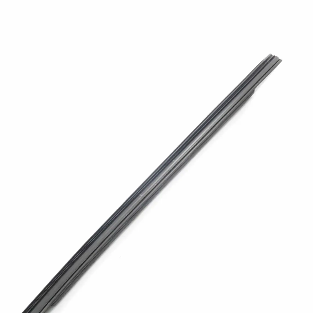 Mercedes W205 Dichtung Hinten Links Tür Fenster Zierleiste - SKU A2057300324 - Teilenummer A2057300324