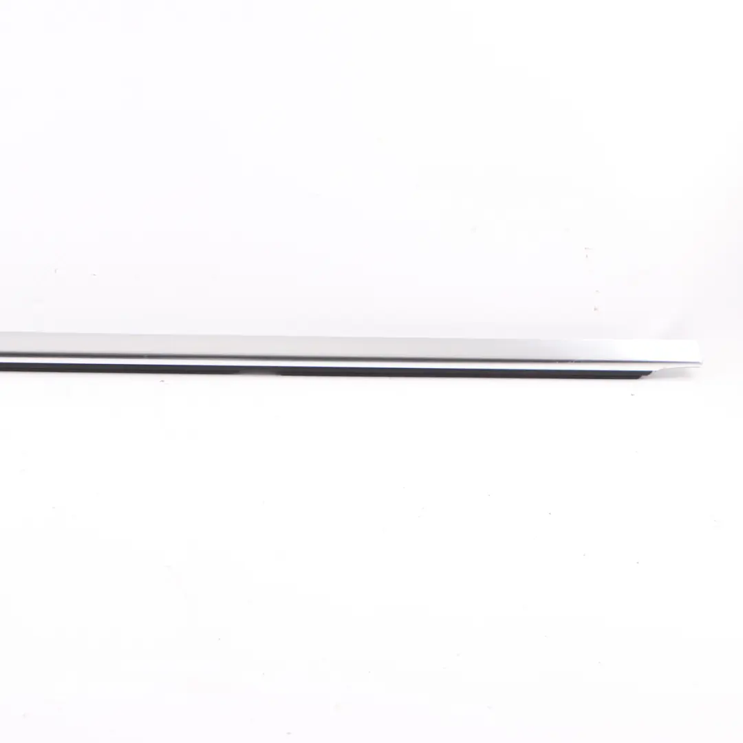 Mercedes W205 Bandes Vitrage Porte Arrière Droite Joint de Moulage - SKU A2057300424 - Numéro de pièce A2057300424