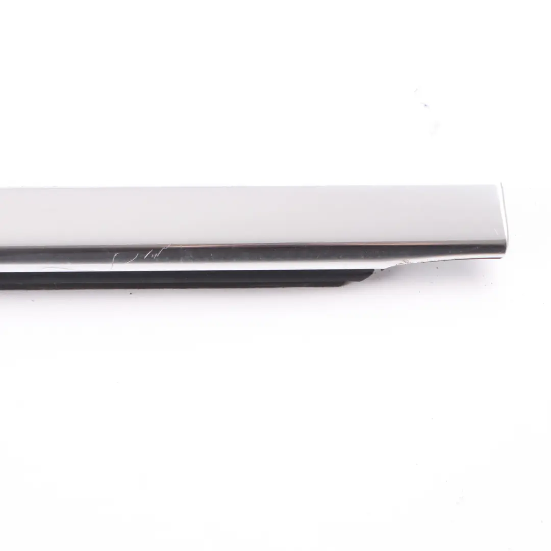 Mercedes W205 Finestra Posteriore Destra Modanatura Sigillatura - SKU A2057300424 - Numero di parte A2057300424