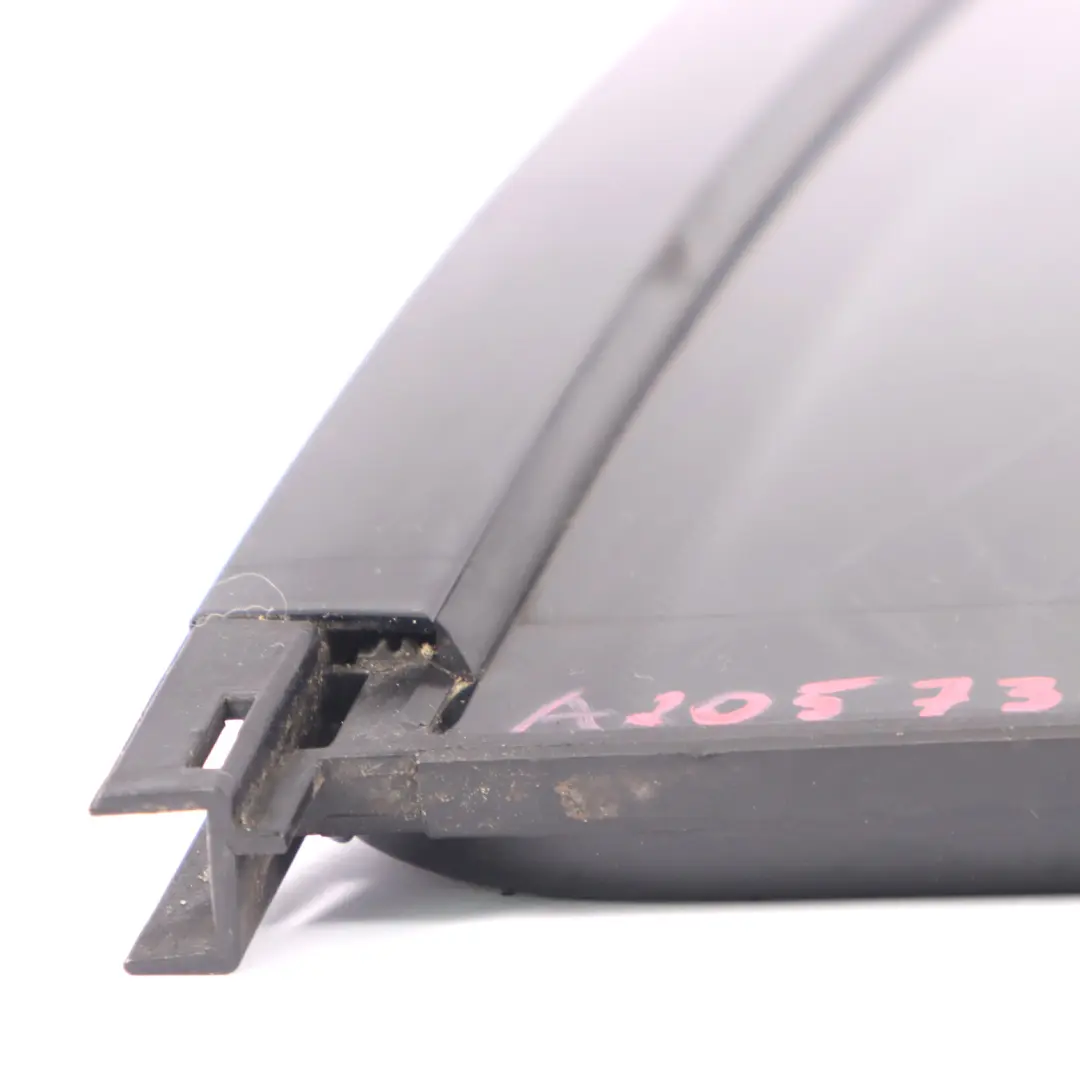 Fensterscheibe hinten links Tür getönte Verglasung AS3 A2057350710 für Mercedes S205 mit Teilenummer A2057300755 Mercedes S205 Fensterscheibe hinten links Tür getönte Verglasung AS3 A2057350710 - SKU A2057300755 - Teilenummer A2057300755