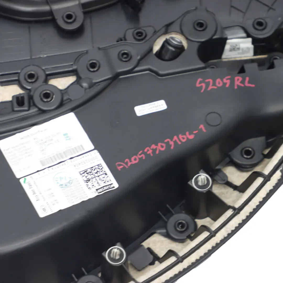 Tarjeta Puerta Trasera Mercedes W205 Izquierda Recubrimiento Panel Cuero Negro - SKU A2057303106-1 - Número de pieza A2057303106