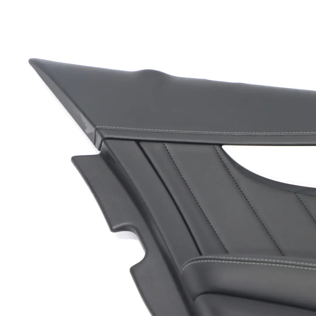 Scheda porta posteriore Mercedes W205 sinistra Rivestimento pannello pelle nero per con numero di parte A2057303106 Scheda porta posteriore Mercedes W205 sinistra Rivestimento pannello pelle nero - SKU A2057303106-1 - Numero di parte A2057303106