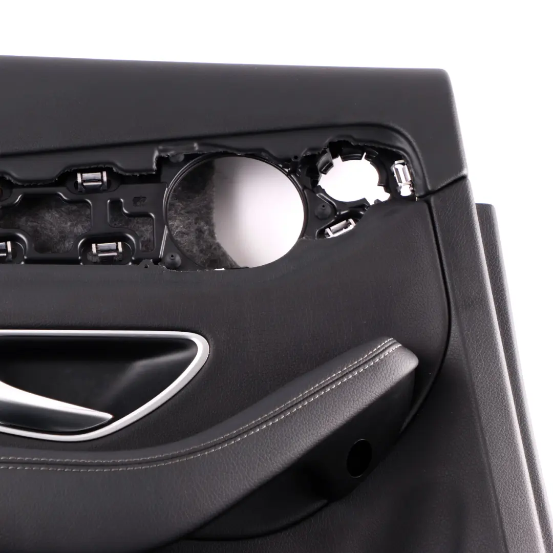 Mercedes W205 Scheda porta posteriore sinistra Rivestimento pannello pelle nero - SKU A2057303106 - Numero di parte A2057303106
