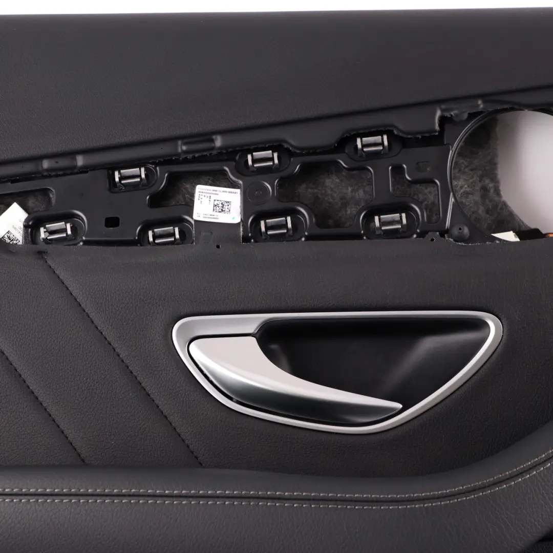 Mercedes W205 Hintere Türkarte Links Verkleidung Platte Abdeckung Leder Schwarz - SKU A2057303106 - Teilenummer A2057303106