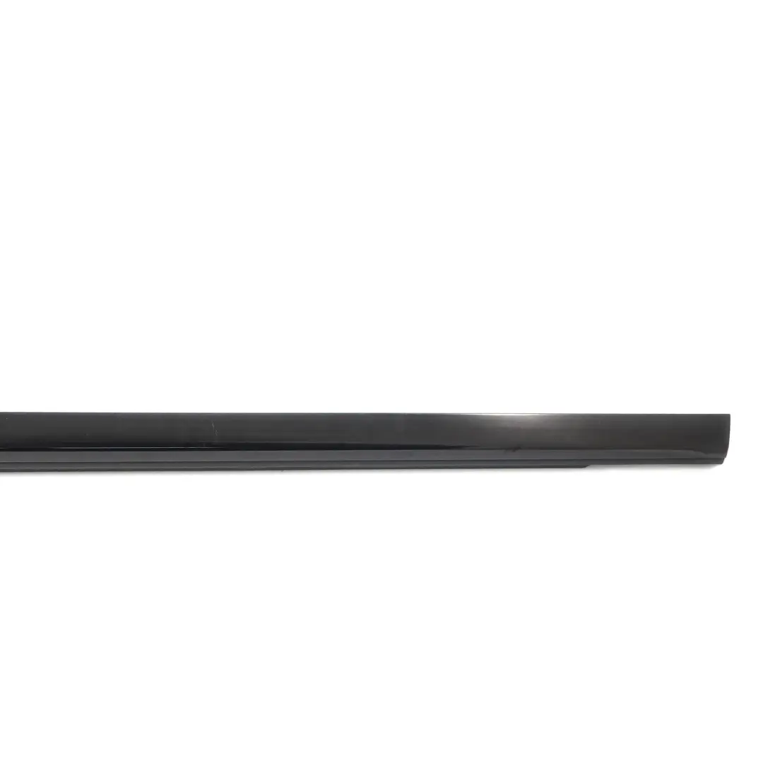 Mercedes W205 Porte Arrière Droite Joint de Fenêtre - SKU A2057303501 - Numéro de pièce A2057303501