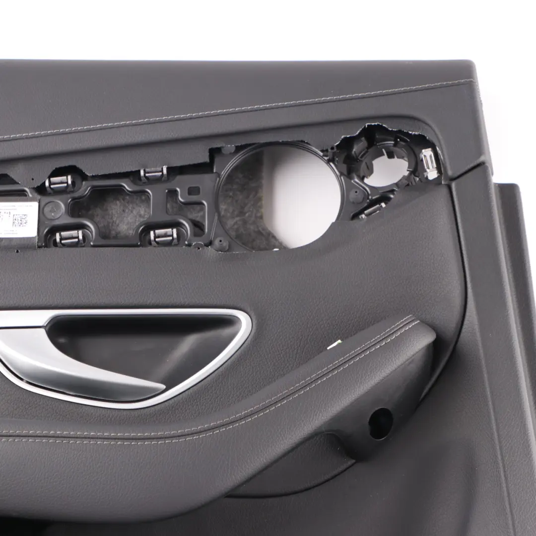  Carte de porte arrière Mercedes W205 gauche Trim Cover AMG Line Leather Black - SKU A2057305301 - Numéro de pièce A2057305301