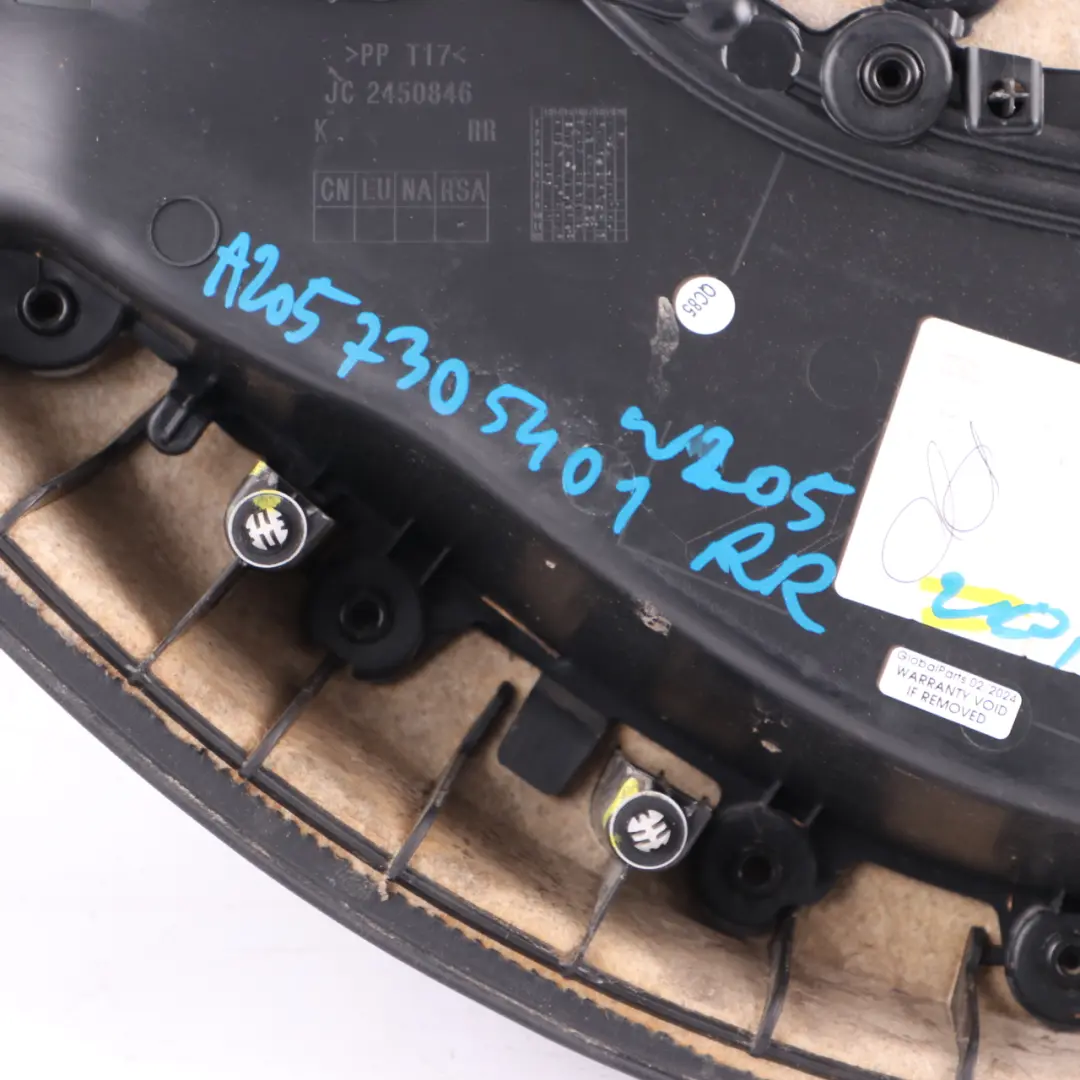  Tarjeta Puerta Trasera Mercedes W205 Derecha Recorte AMG Line Cuero Negro - SKU A2057305401 - Número de pieza A2057305401