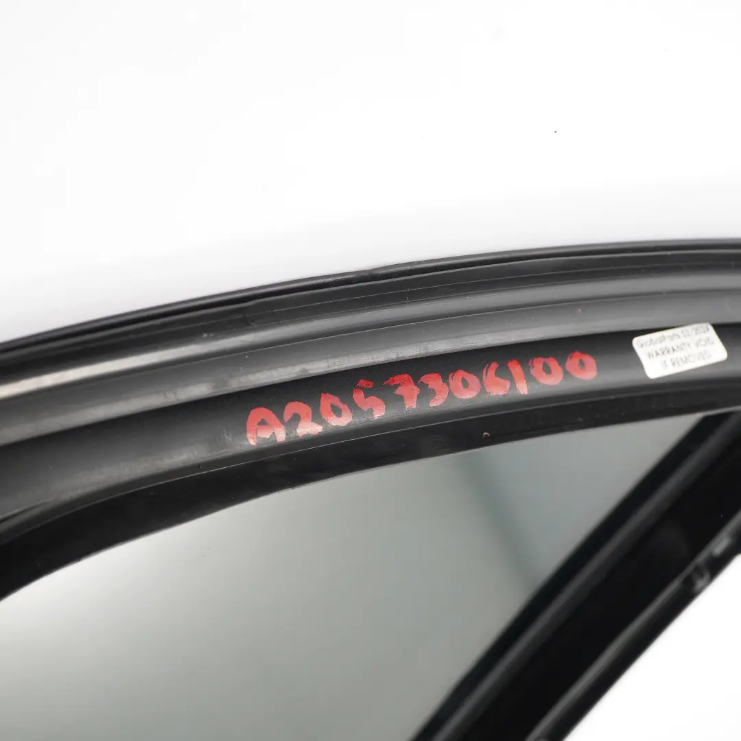 Mercedes W205 Sedan Szyba Drzwi Lewy Tył Czarna - SKU A2057306100 - Numer Części A2057306100
