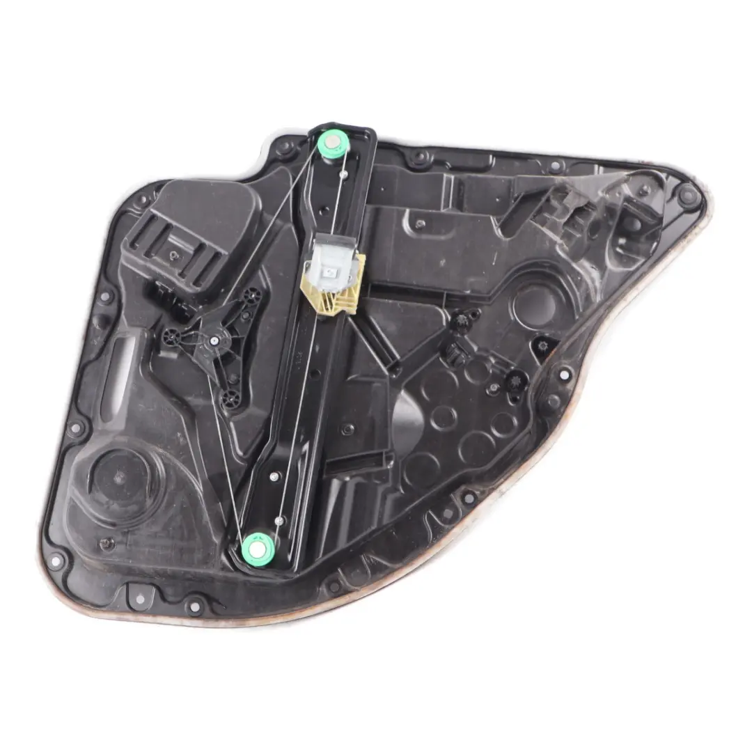 Pannello motore alzacristalli posteriore sinistro per Mercedes W205 con numero di parte A2057307904 Mercedes W205 Pannello motore alzacristalli posteriore sinistro - SKU A2057307904 - Numero di parte A2057307904