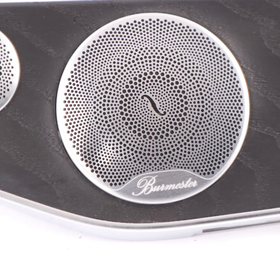 Garniture en bois de la carte de porte arrière droite pour Mercedes W205 à propos du numéro de pièce A2057308022 Mercedes W205 Garniture en bois de la carte de porte arrière droite - SKU A2057308022 - Numéro de pièce A2057308022