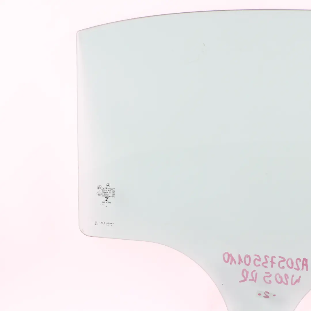 Vitre Arrière Porte Droite Vert Vitrage AS2 pour Mercedes W205 à propos du numéro de pièce A2057350110 Mercedes W205 Vitre Arrière Porte Droite Vert Vitrage AS2 - SKU A2057350110 - Numéro de pièce A2057350110