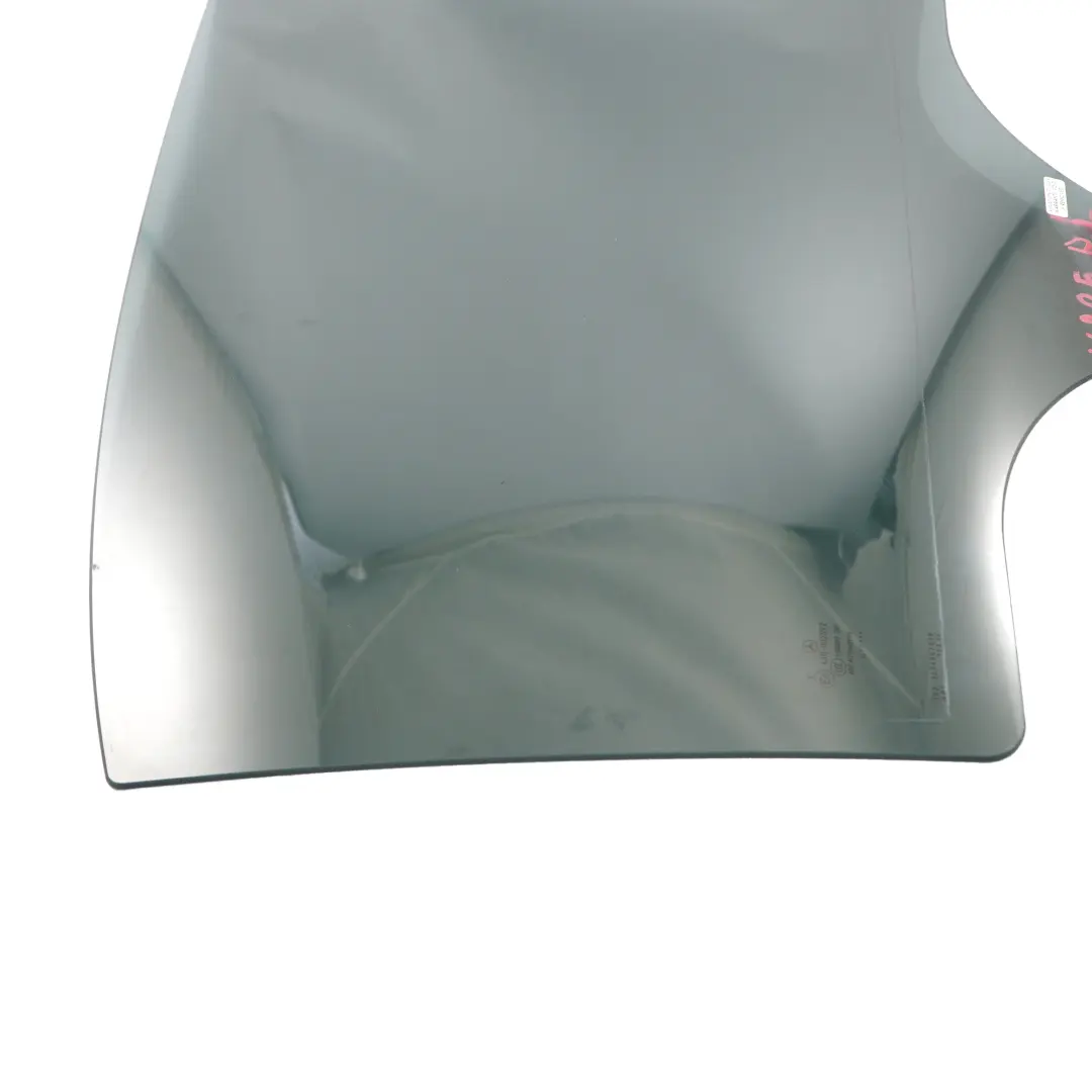 Vitrage Arrière Porte Droite Teinté AS3 pour Mercedes S205 à propos du numéro de pièce A2057350810 Mercedes S205 Vitrage Arrière Porte Droite Teinté AS3 - SKU A2057350810-1 - Numéro de pièce A2057350810