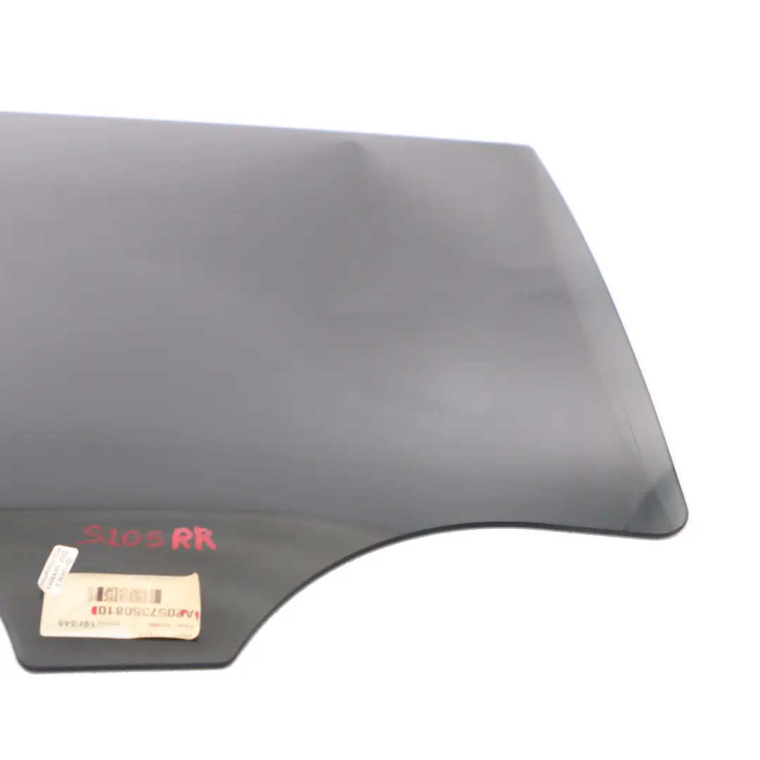Vitrage Arrière Porte Droite Vitrage Teinté AS3 pour Mercedes S205 à propos du numéro de pièce A2057350810 Mercedes S205 Vitrage Arrière Porte Droite Vitrage Teinté AS3 - SKU A2057350810 - Numéro de pièce A2057350810
