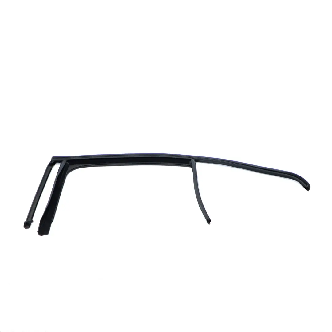 Telaio finestrino posteriore sinistro Guarnizione guida esterna per Mercedes W205 con numero di parte A2057355300 Mercedes W205 Telaio finestrino posteriore sinistro Guarnizione guida esterna - SKU A2057355300 - Numero di parte A2057355300