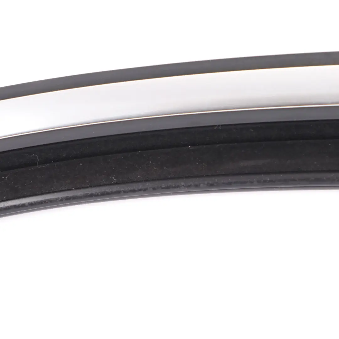  Cadre Mercedes W205 Fenêtre Arrière Droite Extérieur Joint rail - SKU A2057355400 - Numéro de pièce A2057355400