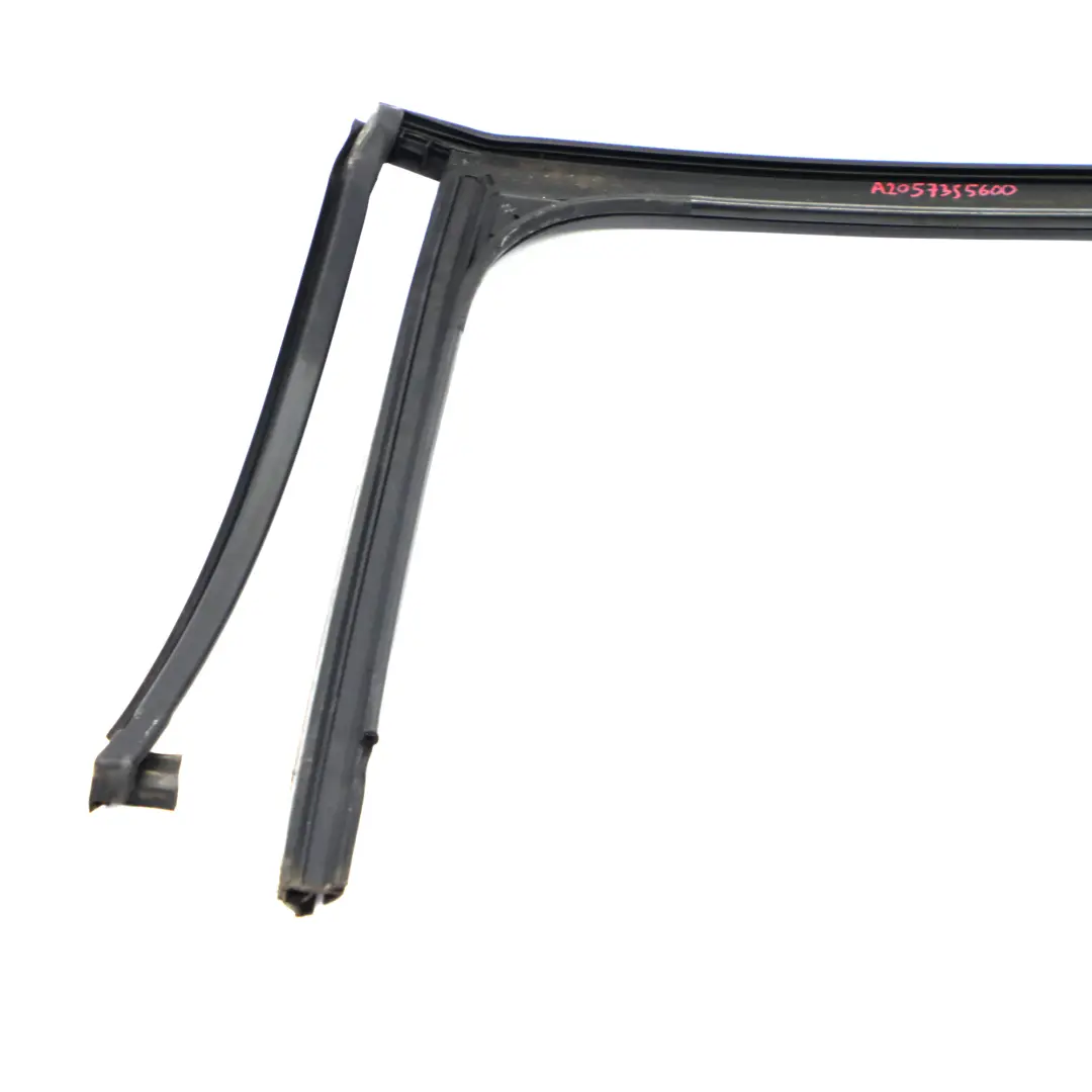 Mercedes S205 Estate posteriore destro Finestra Telaio Guida Guida Guarnizione - SKU A2057355600 - Numero di parte A2057355600
