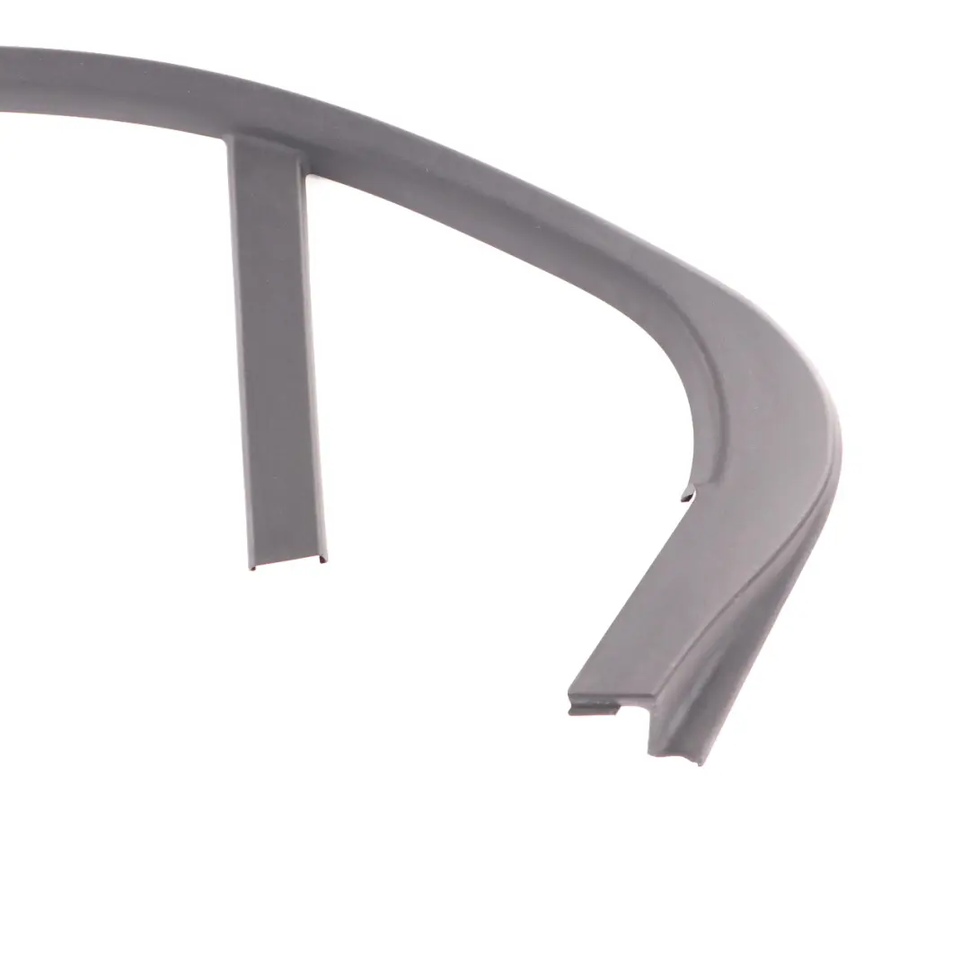 Marco Mercedes W205 Ventana Trasera Derecha Tapa Interior Negro - SKU A2057372200 - Número de pieza A2057372200