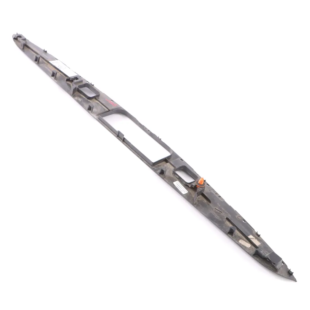 Mercedes W205 Kofferraum Heckklappe Nummernschild Griff Trim Strip - SKU A2057400093 - Teilenummer A2057400093