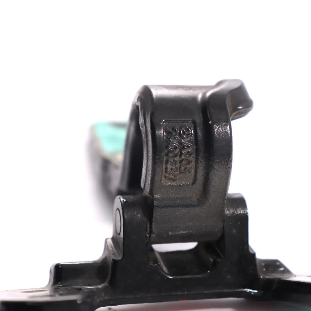 Bisagra Trasera Derecha Del Maletero Obsidian Black para Mercedes S205 con número de pieza A2057401400 Mercedes S205 Bisagra Trasera Derecha Del Maletero Obsidian Black - SKU A2057401400-OB - Número de pieza A2057401400