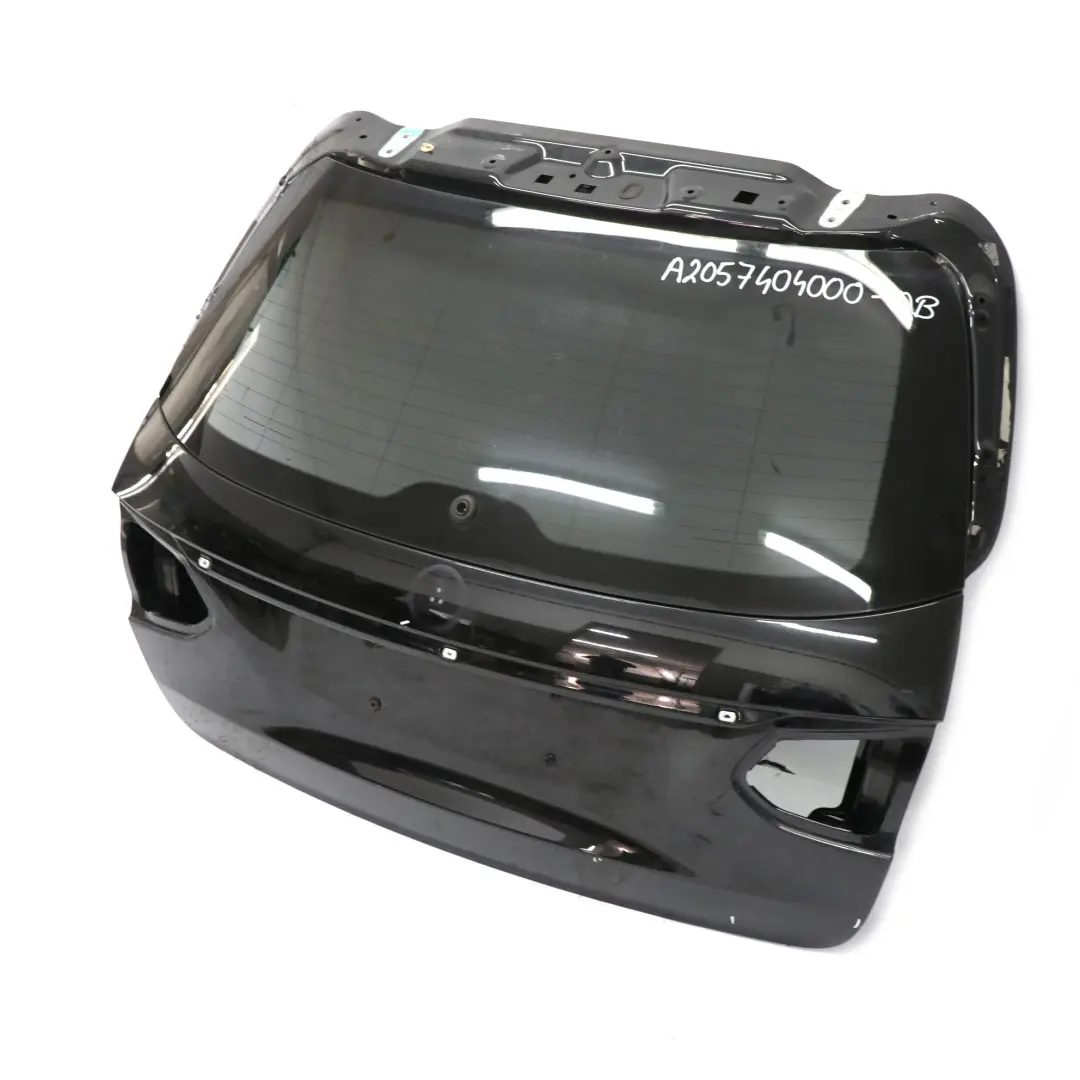 Klapa Pokrywa Bagażnika Obsidian Black Czarny Metalik - 197 do Mercedes S205 o numerze A2057404000 Mercedes S205 Klapa Pokrywa Bagażnika Obsidian Black Czarny Metalik - 197 - SKU A2057404000-OB - Numer Części A2057404000