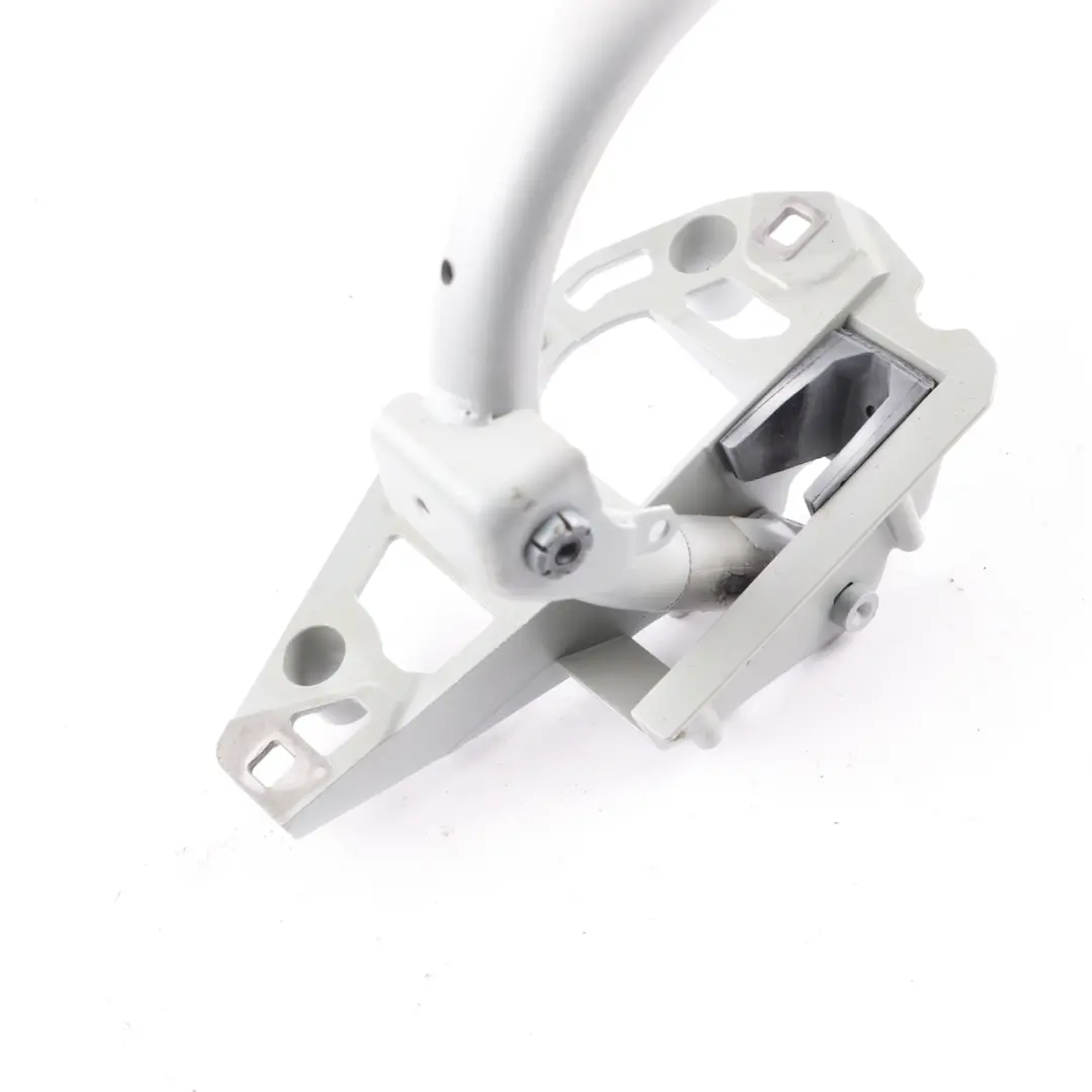 Cerniera portellone posteriore destro Iridium Silver per Mercedes W205 con numero di parte A2057500428 Mercedes W205 Cerniera portellone posteriore destro Iridium Silver - SKU A2057500428-IRS - Numero di parte A2057500428