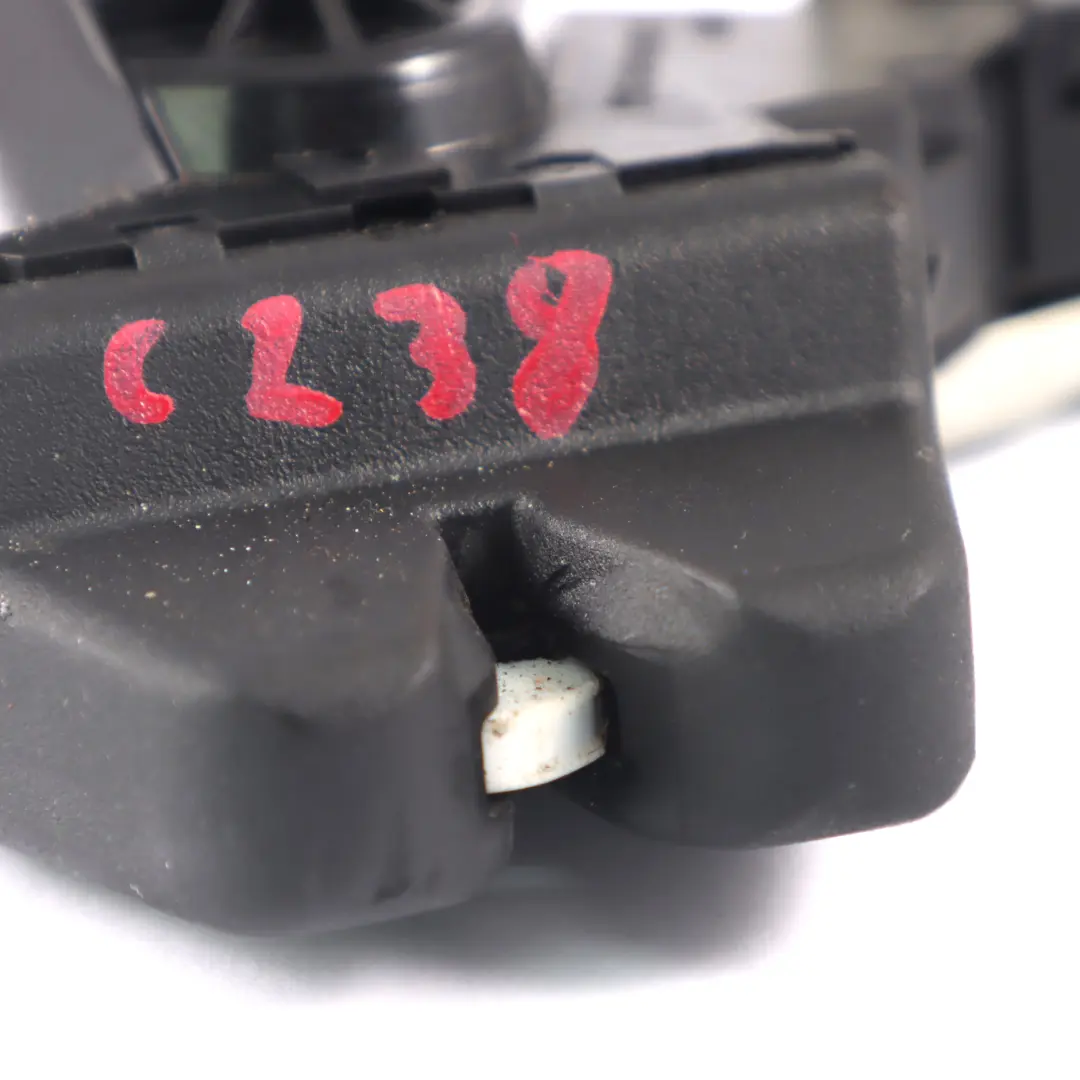 Actuador Pestillo Cerradura Maletero Portón Trasero para Mercedes C205 con número de pieza A2057500600 Mercedes C205 Actuador Pestillo Cerradura Maletero Portón Trasero - SKU A2057500600 - Número de pieza A2057500600