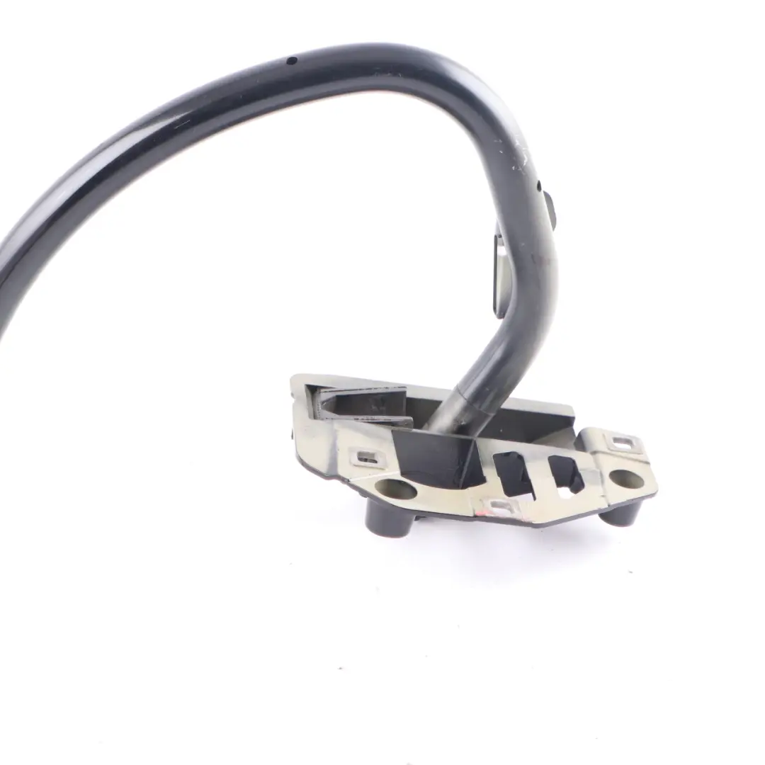 Soporte Bisagra Maletero Derecha Negro Obsidiana 197 para Mercedes C205 con número de pieza A2057501628 Mercedes C205 Soporte Bisagra Maletero Derecha Negro Obsidiana 197 - SKU A2057501628-OB - Número de pieza A2057501628