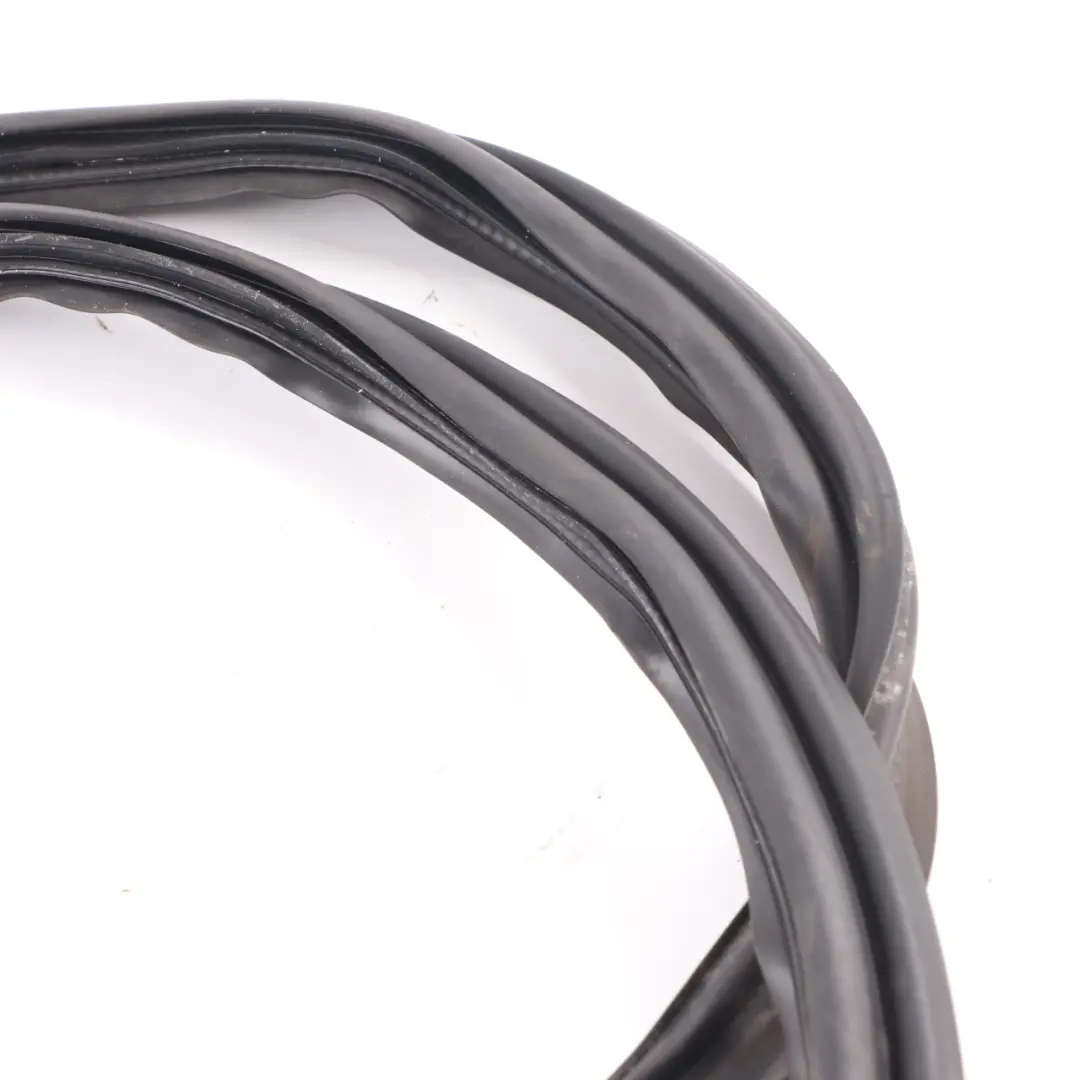 Mercedes C205 Uszczelka Klapy Bagażnika Tylna Tył - SKU A2057505100 - Numer Części A2057505100