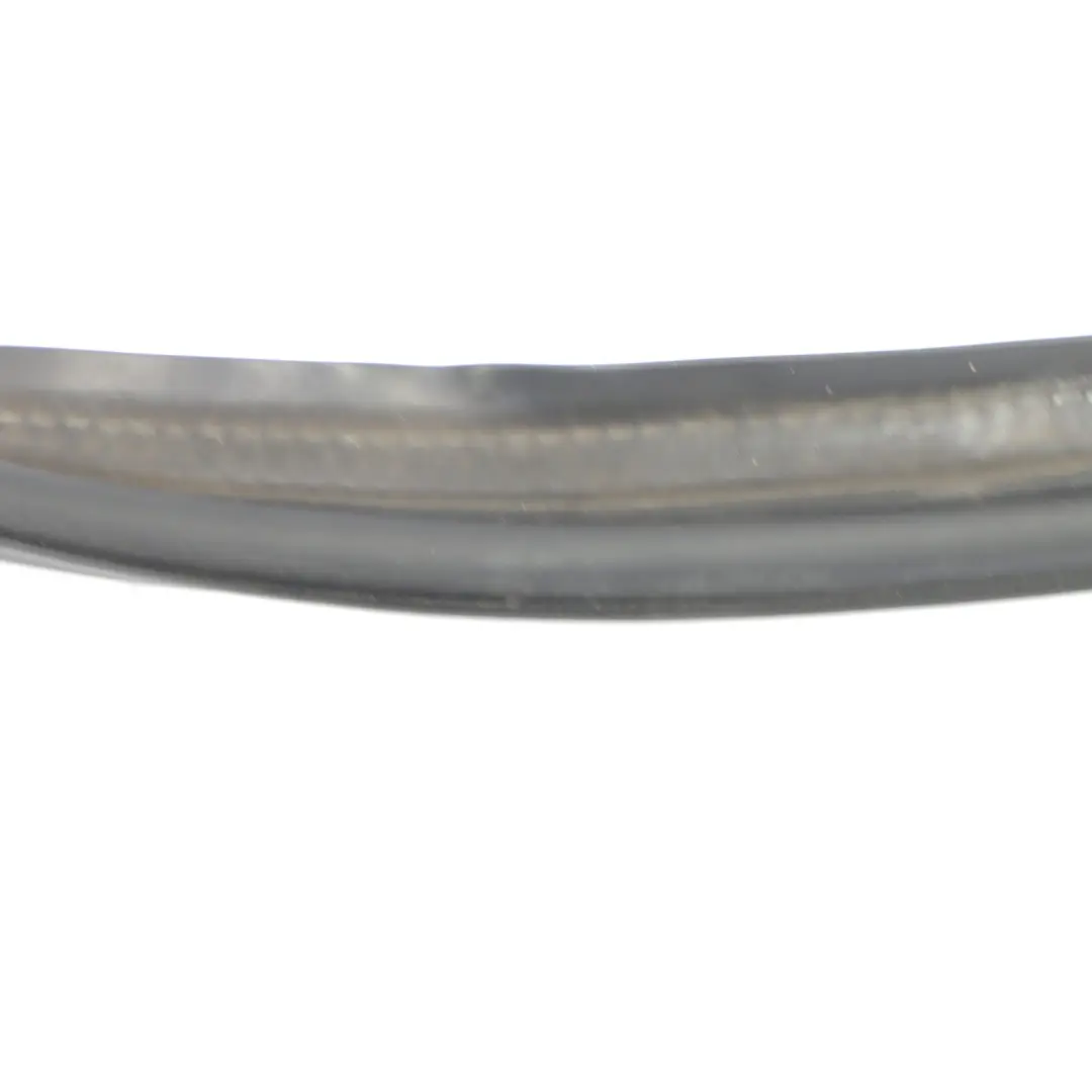 Mercedes C205 Uszczelka Pokrywy Klapy Bagażnika A2057505300 - SKU A2057505400 - Numer Części A2057505400