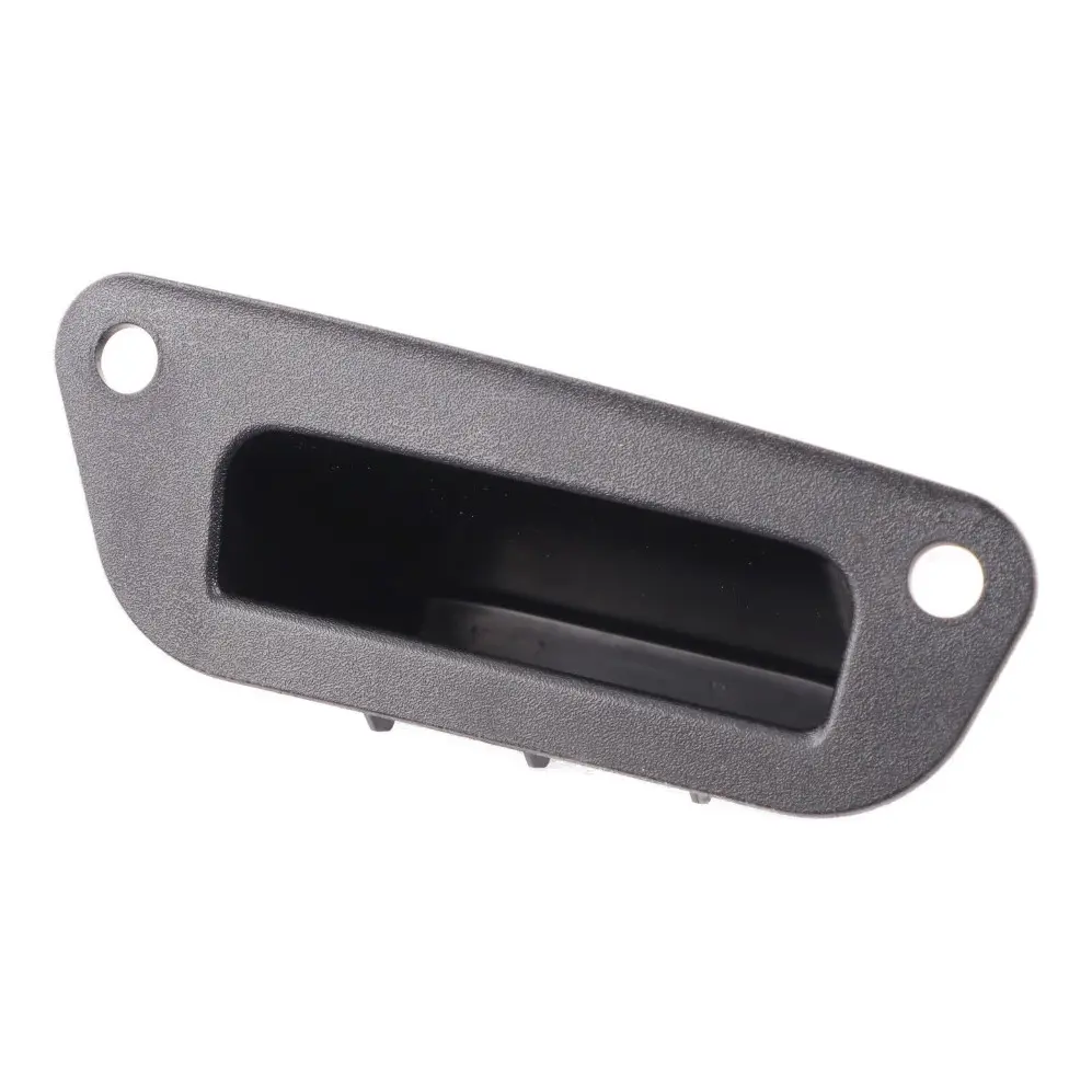 Maniglia del coperchio del bagagliaio Recess Trim Nero Mercedes W205 - SKU A2057571200 - Numero di parte A2057571200