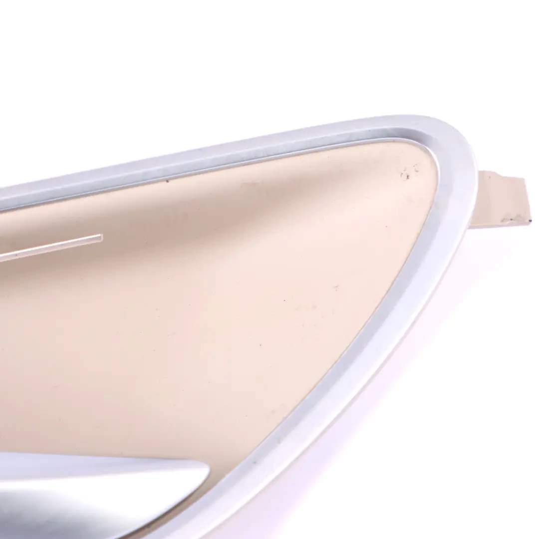 Poignée porte garniture intérieure arrière gauche pour Mercedes W205 X253 à propos du numéro de pièce A2057600300 Mercedes W205 X253 Poignée porte garniture intérieure arrière gauche - SKU A2057600300 - Numéro de pièce A2057600300