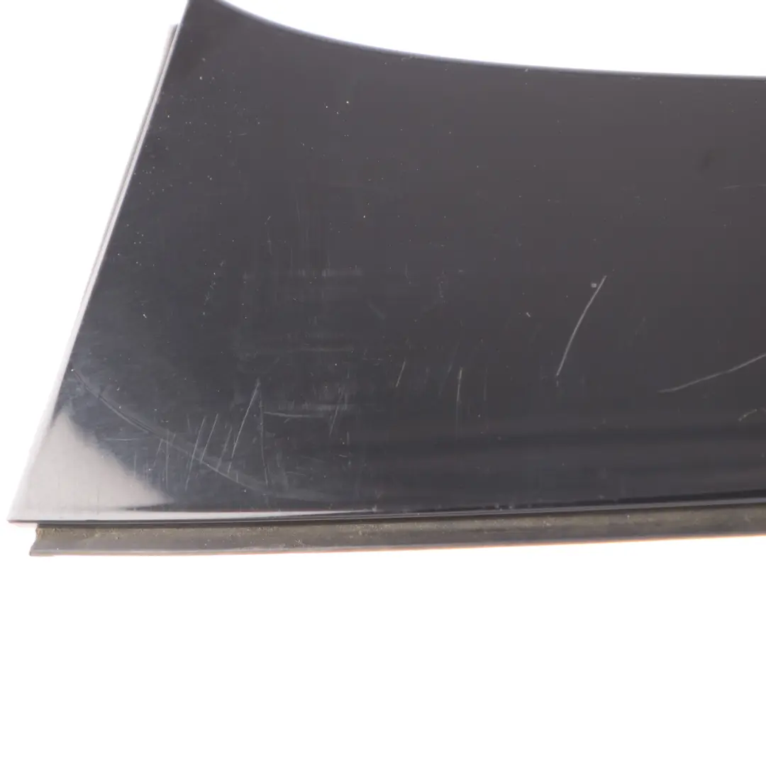 Listwa Klapy Pokrywy Bagażnika Lewa Czarna do Mercedes S205 o numerze A2057900900 Mercedes S205 Listwa Klapy Pokrywy Bagażnika Lewa Czarna - SKU A2057900900 - Numer Części A2057900900