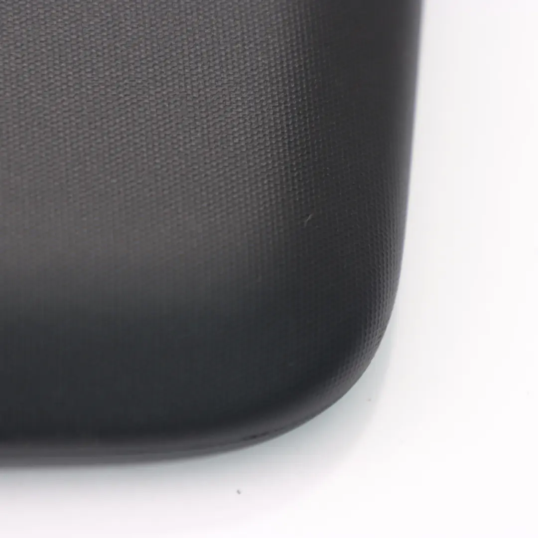 Osłona Przeciwsłoneczna Daszek Lewy Czarny do Mercedes S205 o numerze A2058100110 Mercedes S205 Osłona Przeciwsłoneczna Daszek Lewy Czarny - SKU A2058100110 - Numer Części A2058100110