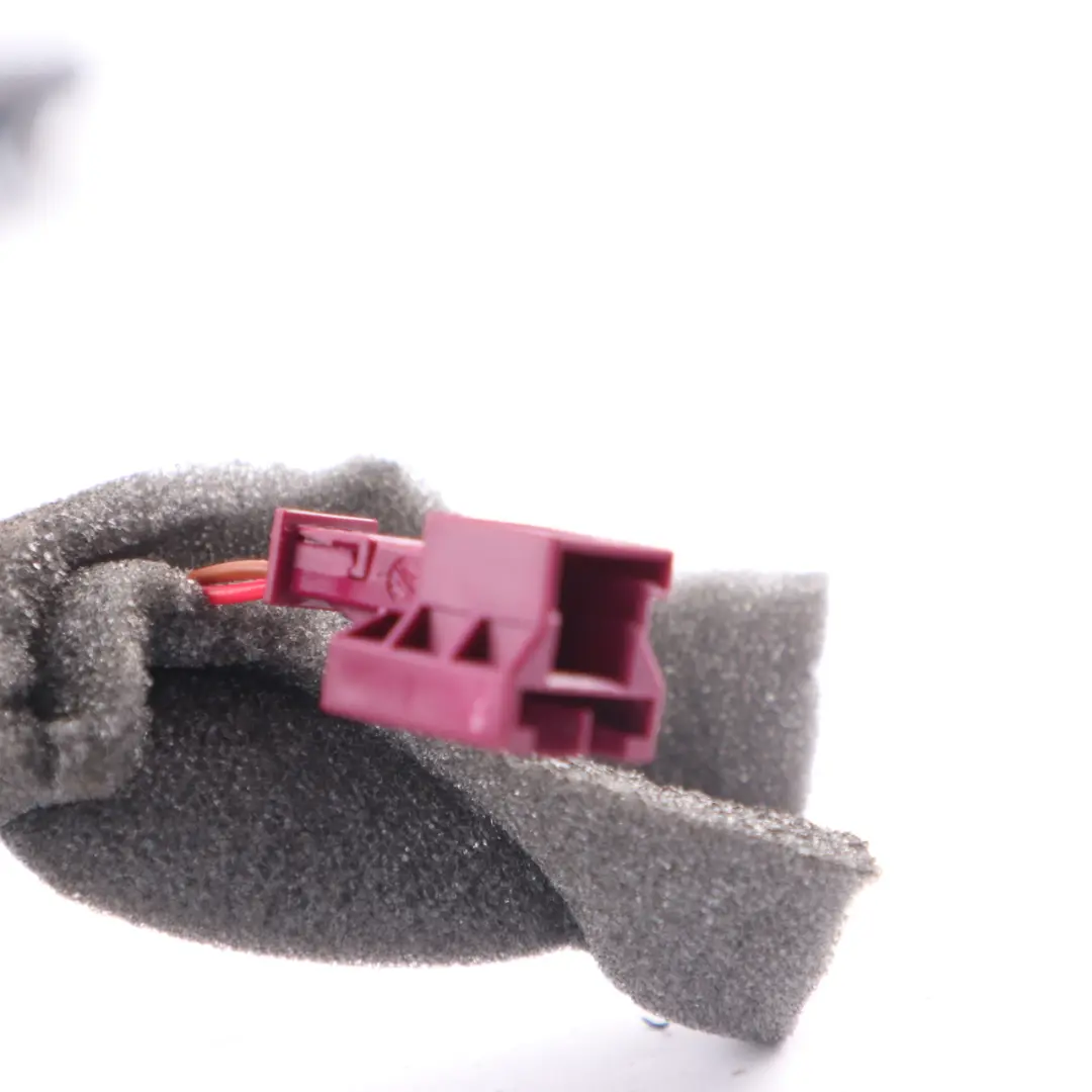 Trzecie Światło Stop Tył do Mercedes W205 Sedan o numerze A2058200260 Mercedes W205 Sedan Trzecie Światło Stop Tył - SKU A2058200260 - Numer Części A2058200260