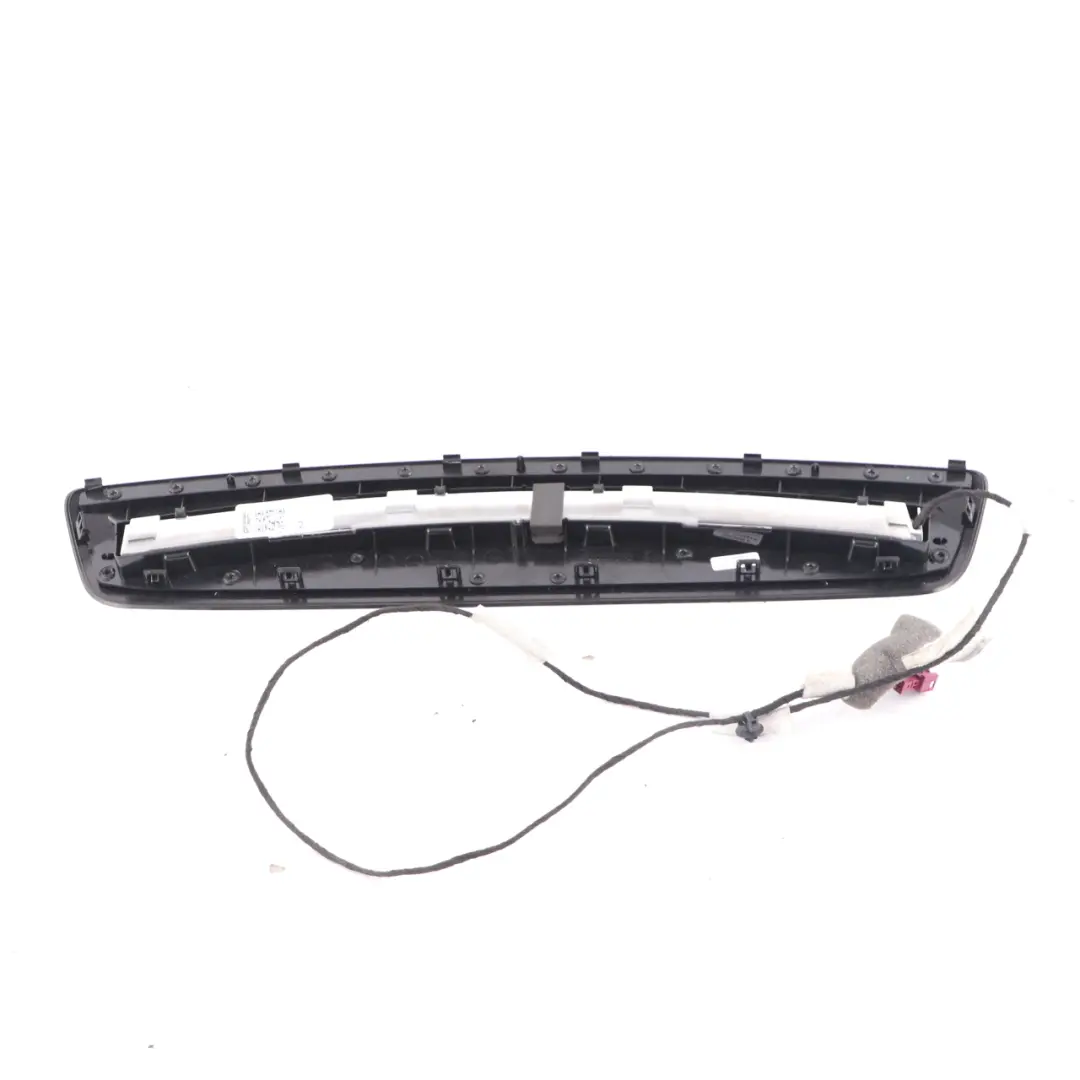 Feu Stop additionnel arrière Feu freinage pour Mercedes W205 Saloon à propos du numéro de pièce A2058200260 Mercedes W205 Saloon Feu Stop additionnel arrière Feu freinage - SKU A2058200260 - Numéro de pièce A2058200260